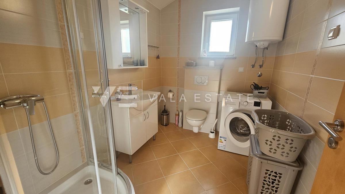 APPARTAMENTO CON VISTA MARE IN POSIZIONE TRANQUILLA