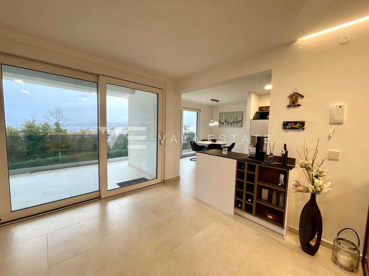 APPARTAMENTO DI LUSSO CON VISTA MARE IN POSIZIONE ATTRAENTE