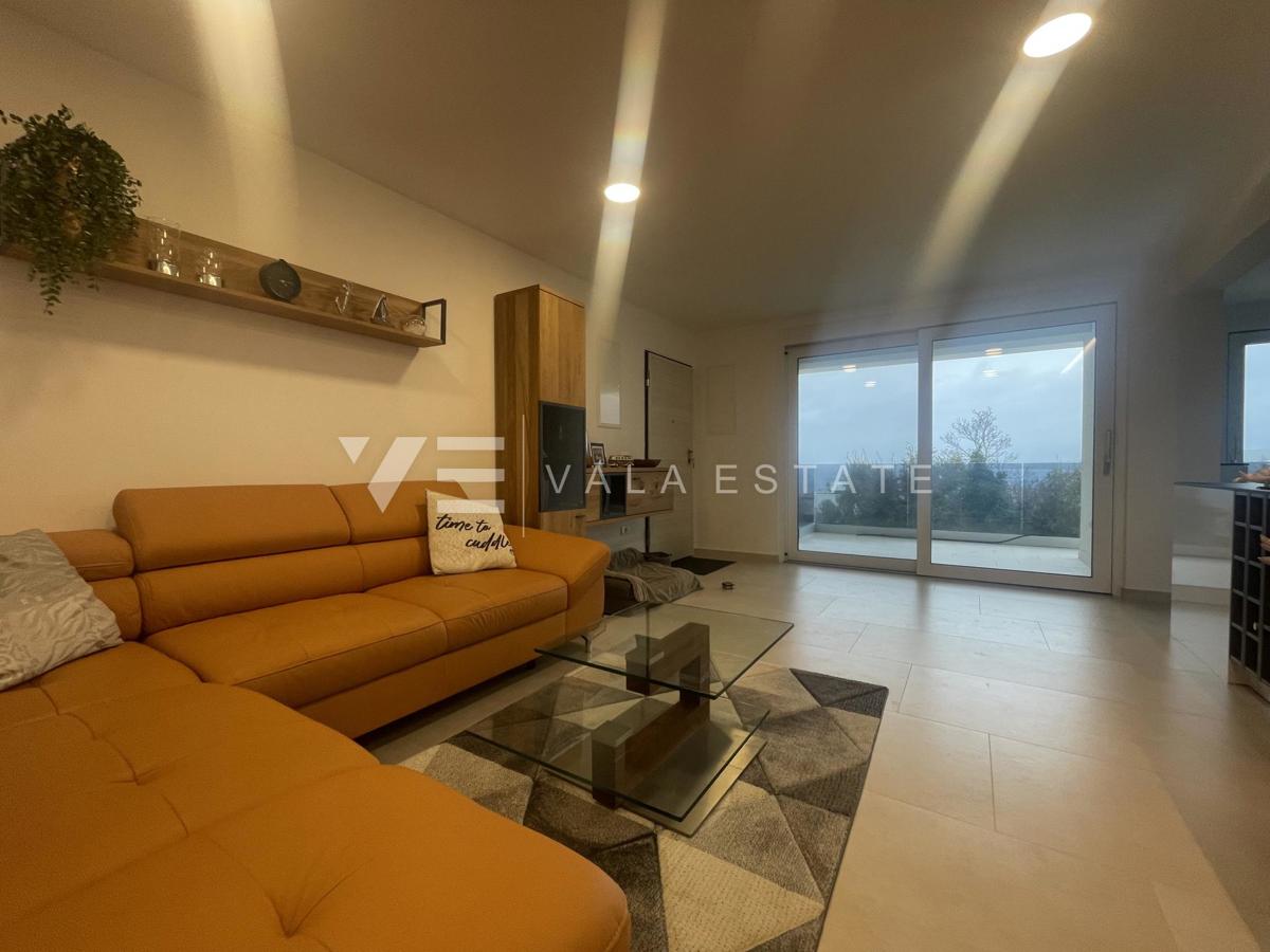 APPARTAMENTO DI LUSSO CON VISTA MARE IN POSIZIONE ATTRAENTE