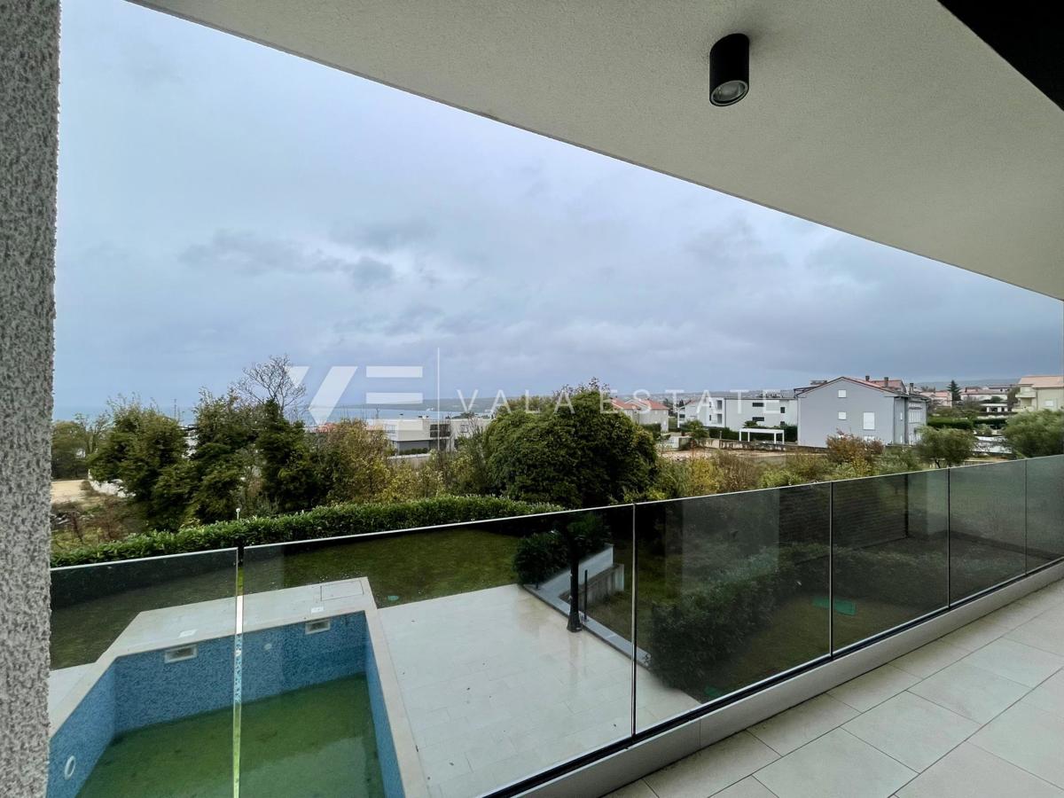 APPARTAMENTO DI LUSSO CON VISTA MARE IN POSIZIONE ATTRAENTE