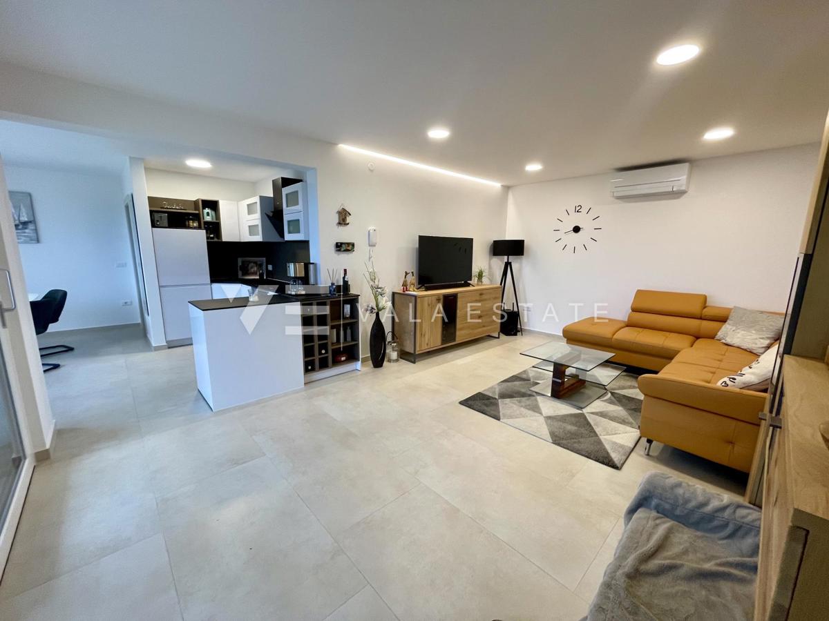 APPARTAMENTO DI LUSSO CON VISTA MARE IN POSIZIONE ATTRAENTE