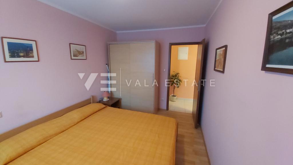 APPARTAMENTO AL PIANO TERRA CON GIARDINO IN POSIZIONE ATTRAENTE