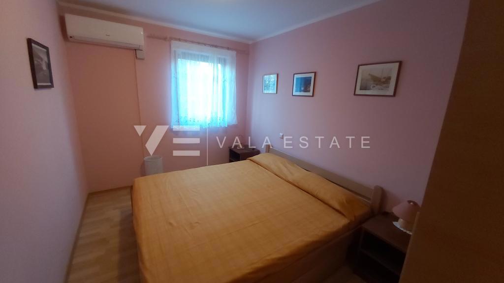 APPARTAMENTO AL PIANO TERRA CON GIARDINO IN POSIZIONE ATTRAENTE