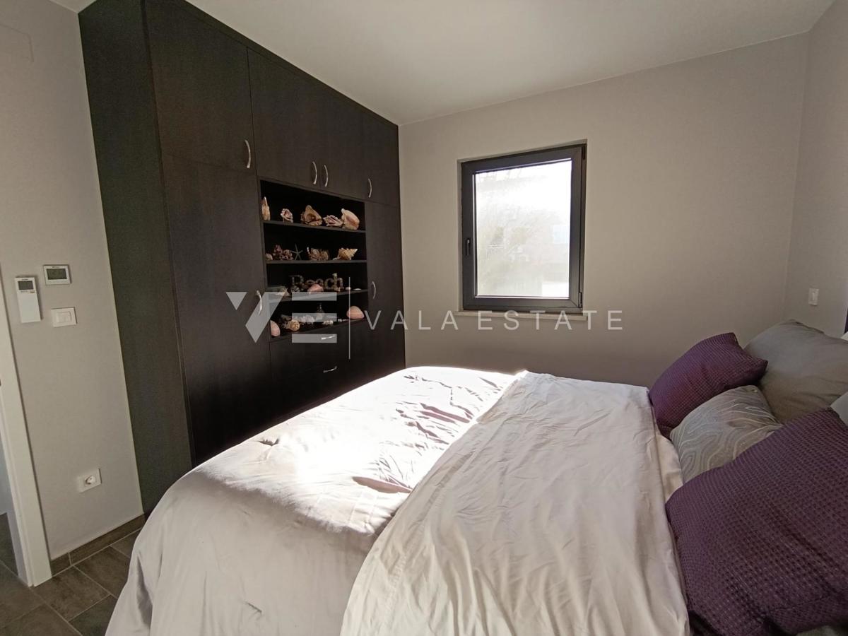 TWO-BEDROOM APARTMENT NEAR THE SEA AND THE CENTER