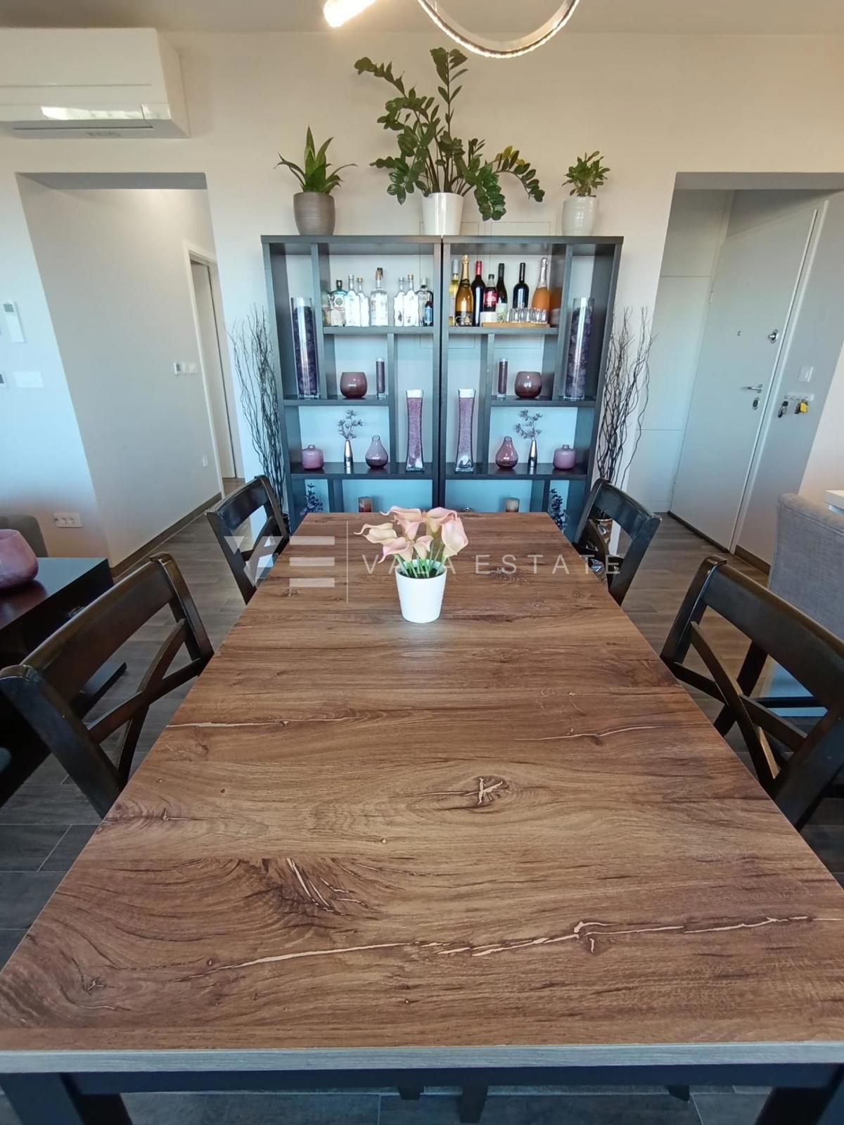 TWO-BEDROOM APARTMENT NEAR THE SEA AND THE CENTER