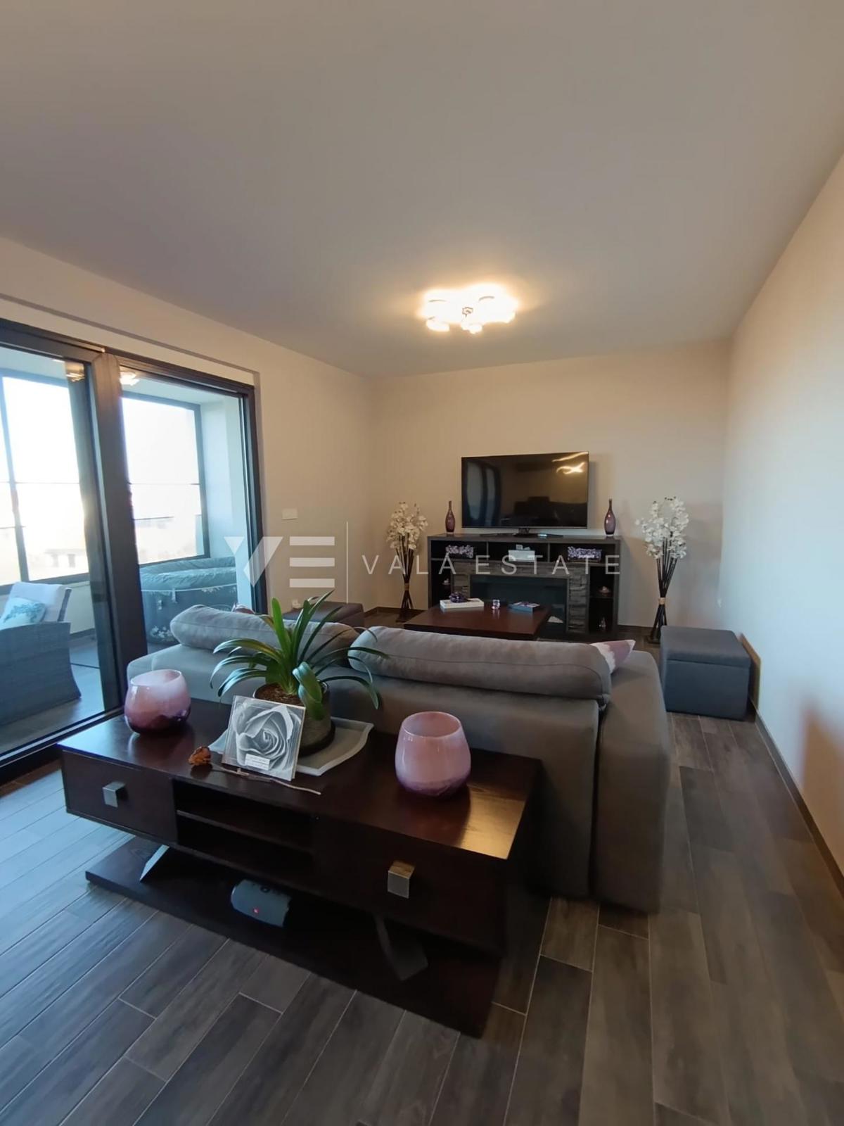 TWO-BEDROOM APARTMENT NEAR THE SEA AND THE CENTER