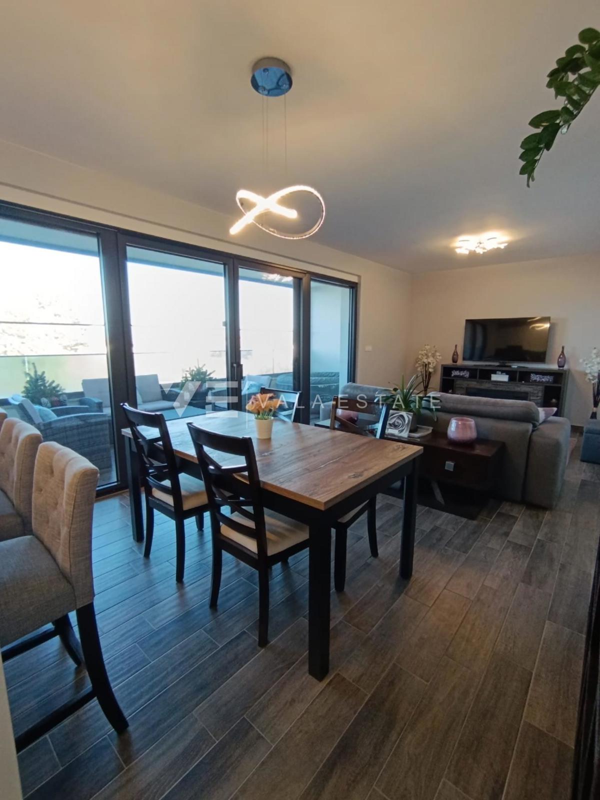 TWO-BEDROOM APARTMENT NEAR THE SEA AND THE CENTER