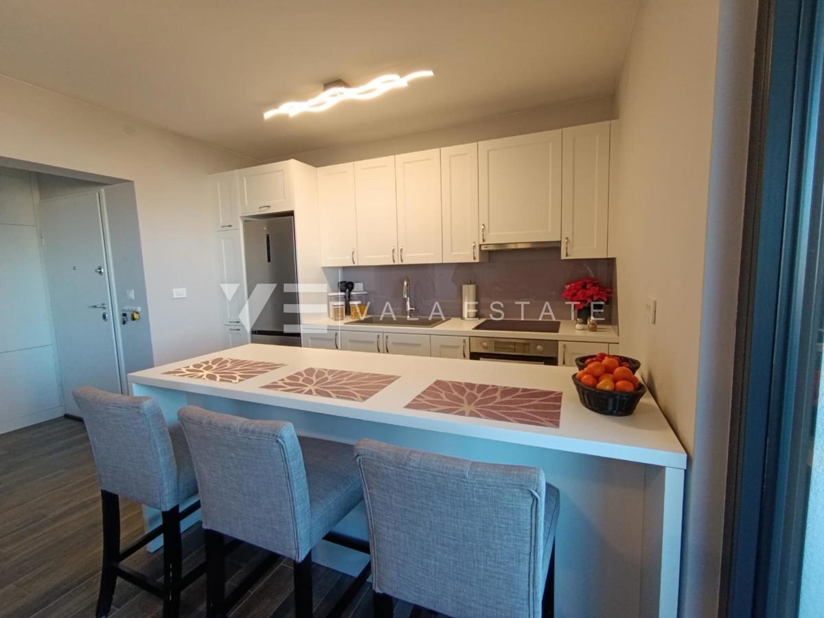 TWO-BEDROOM APARTMENT NEAR THE SEA AND THE CENTER