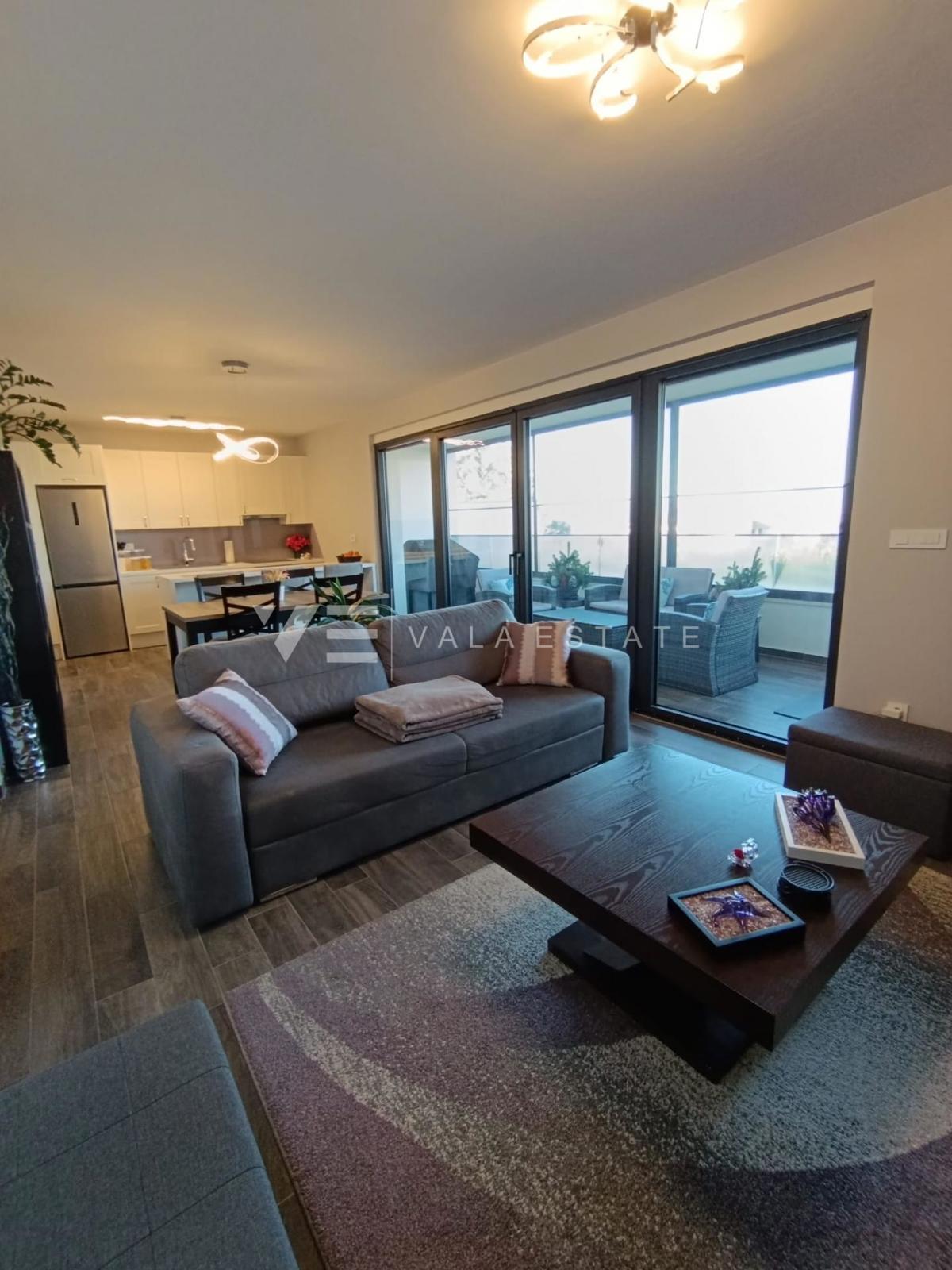 TWO-BEDROOM APARTMENT NEAR THE SEA AND THE CENTER