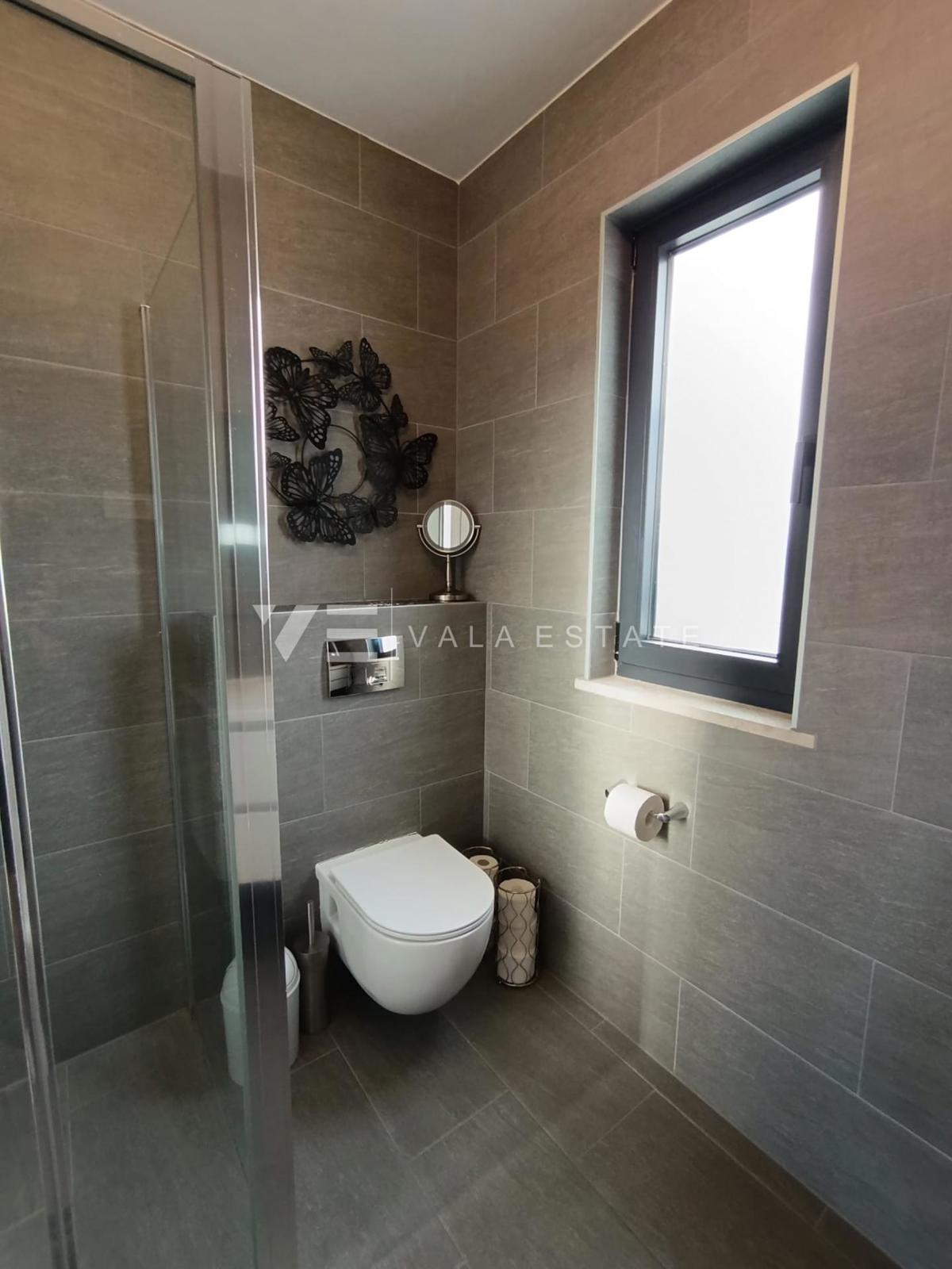 TWO-BEDROOM APARTMENT NEAR THE SEA AND THE CENTER