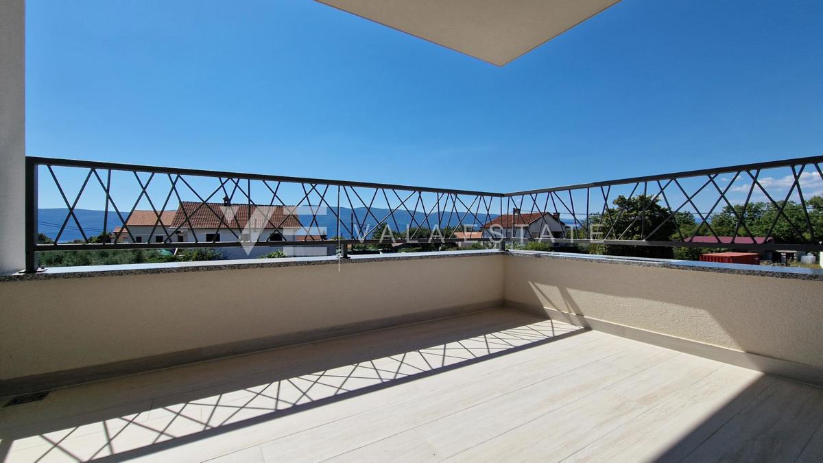 VILLA MODERNA CON PISCINA E VISTA MARE