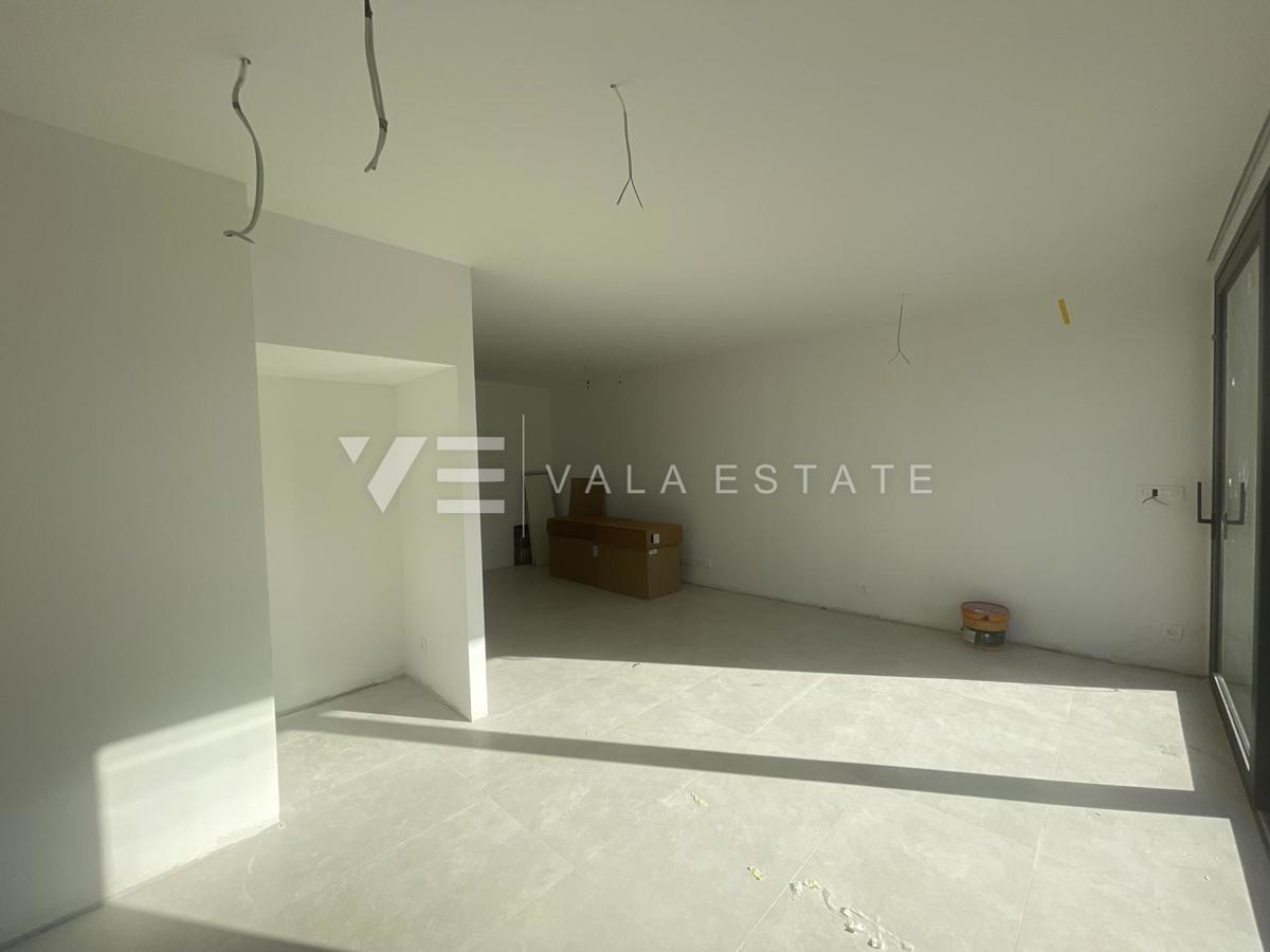 APPARTAMENTO SU DUE PIANI IN NUOVA COSTRUZIONE IN POSIZIONE ATTRAENTE