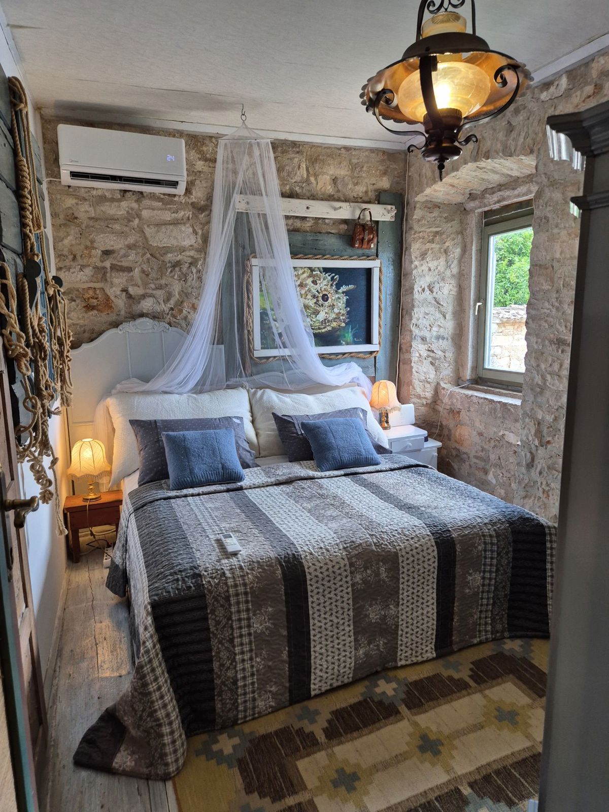 Bella casa bifamiliare in pietra, vicino a Marčana