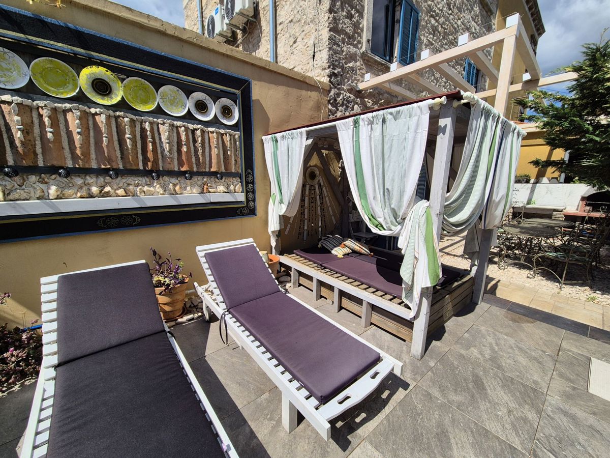 Bella casa bifamiliare in pietra, vicino a Marčana