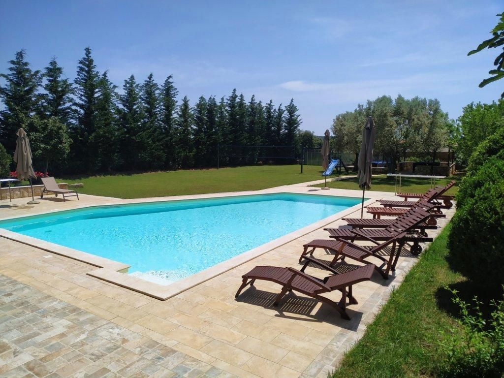 Casa vacanze con piscina, Galižana