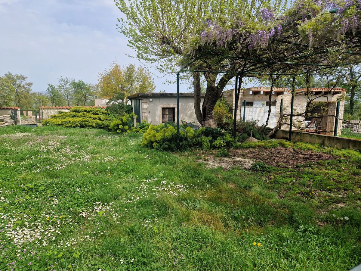 Istria, Marčana, casa in pietra ristrutturata con piscina