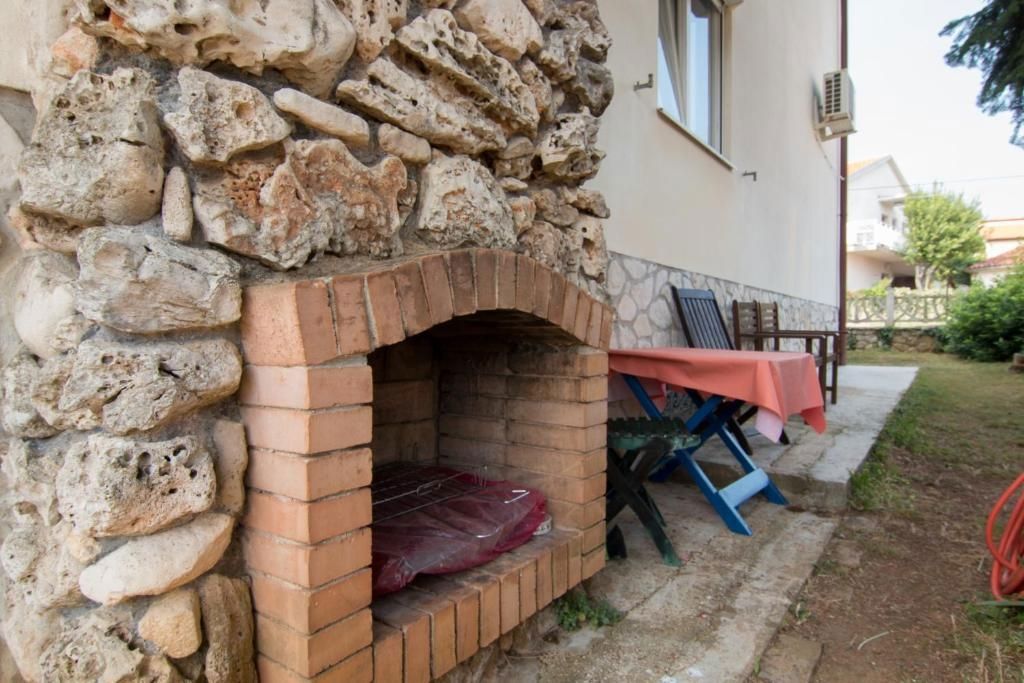 Casa con piscina e quattro unità abitative, vicino a Fasana