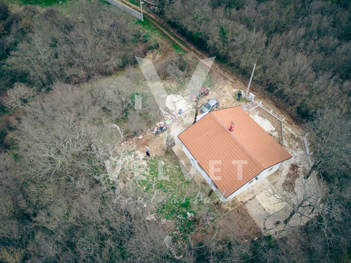 Casa recentemente ristrutturata immersa nella natura