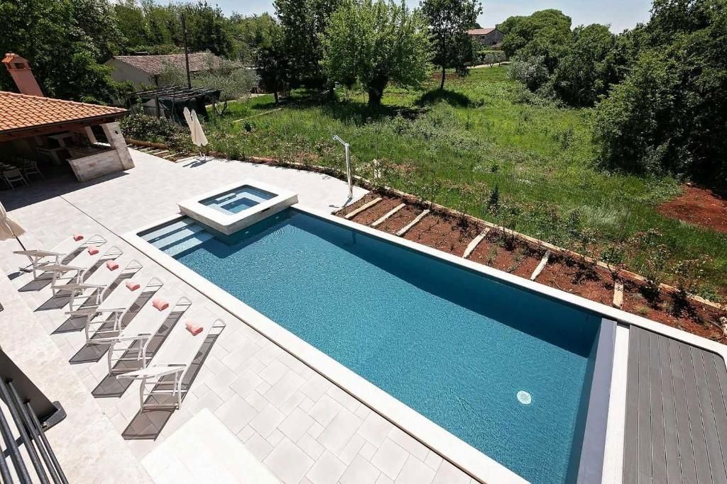 Villa moderna con piscina, vicino a Parenzo