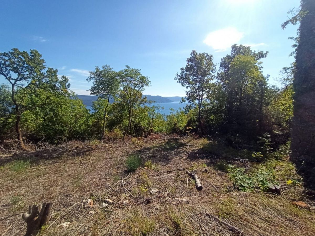 Un rudere appartato unico con vista sul mare