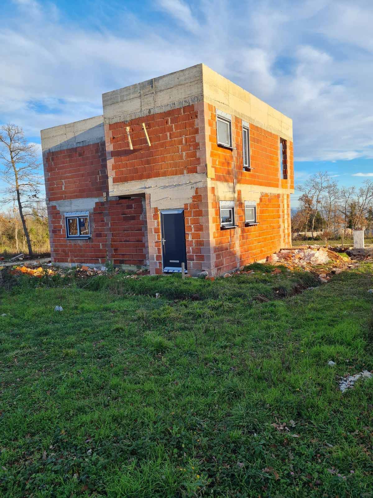 Casa in costruzione con piscina e vista mare, vicino a Marčana