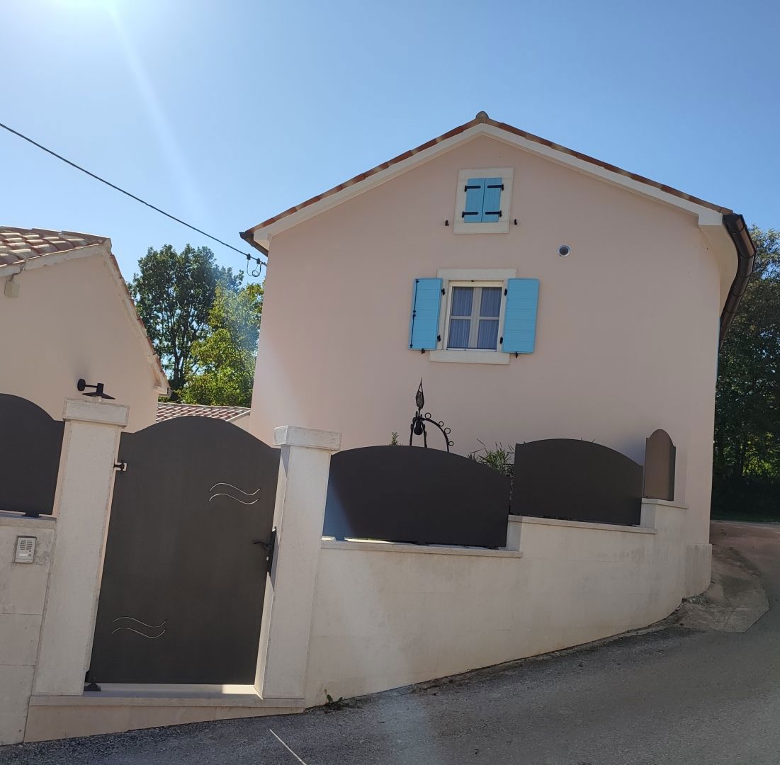 Casa vacanze in pietra ristrutturata, vicino a Barban