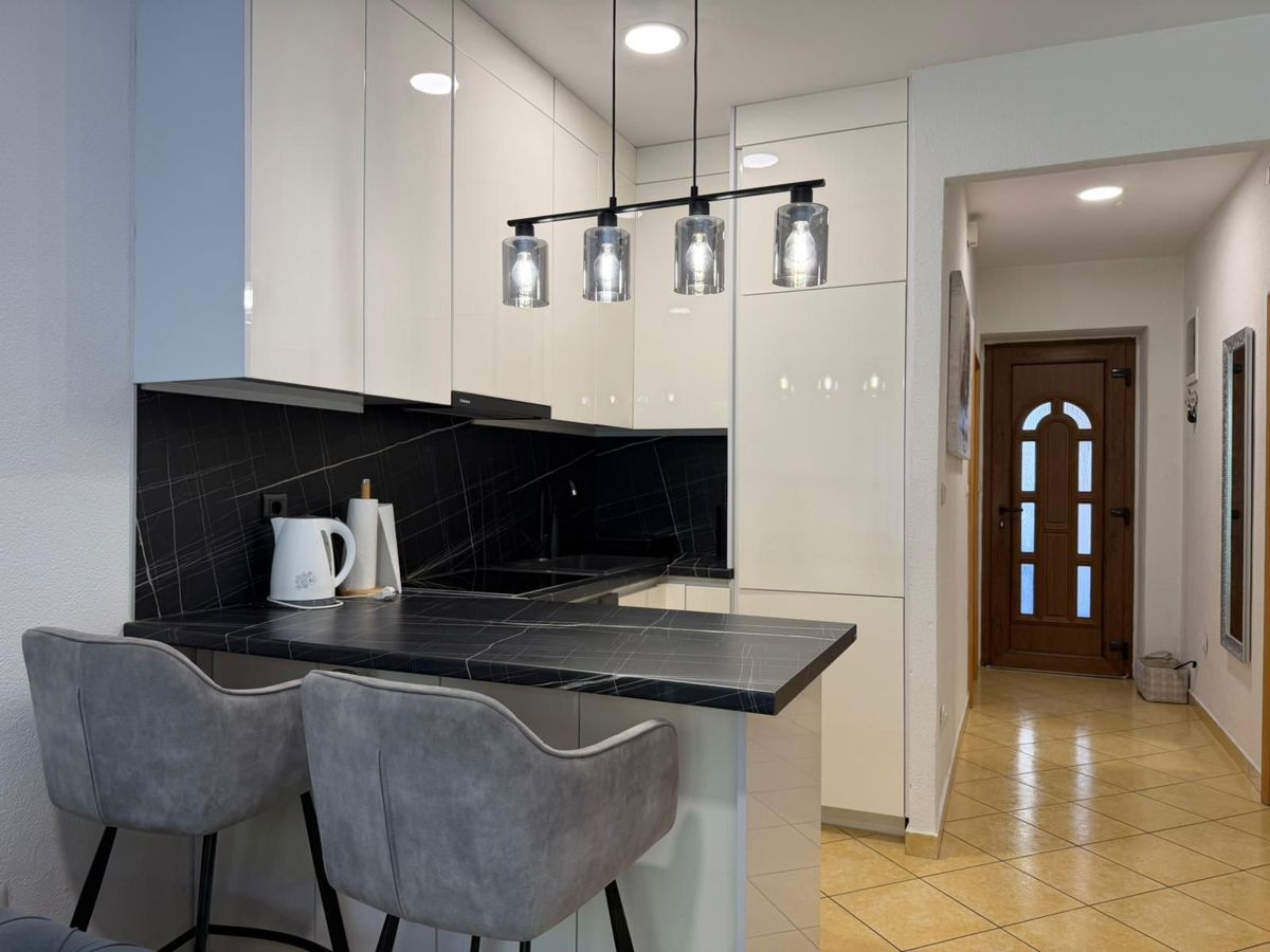 Appartamento Raša, 48m2