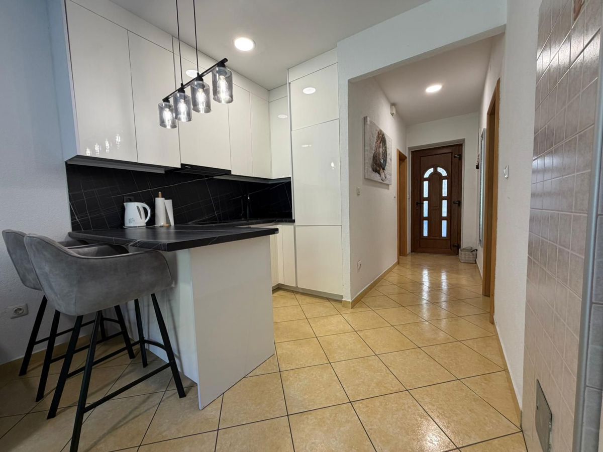 Appartamento Raša, 48m2