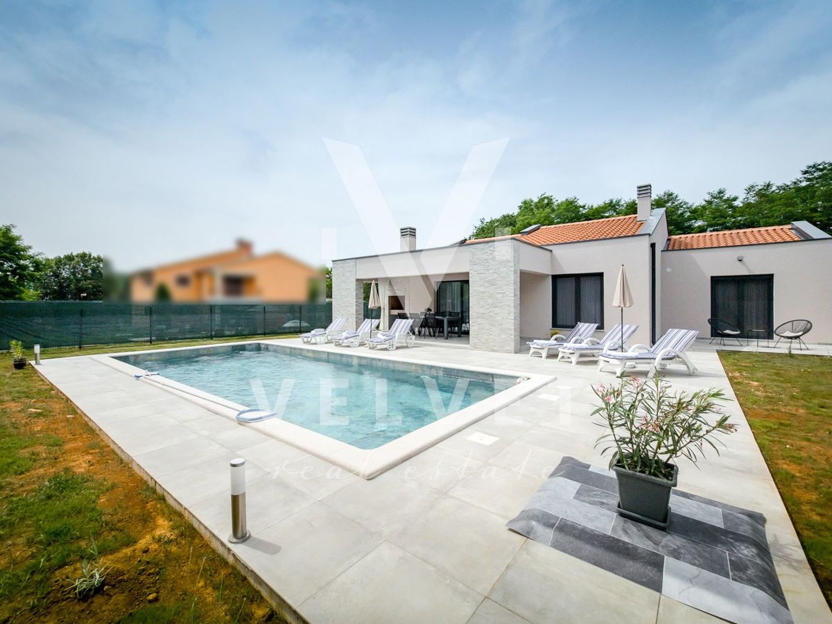 Labin, Istria, casa di nuova costruzione con piscina