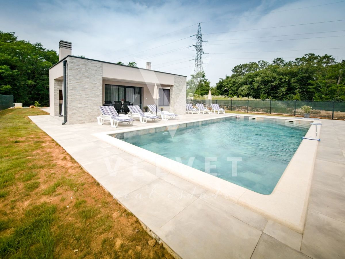 Labin, Istria, casa di nuova costruzione con piscina