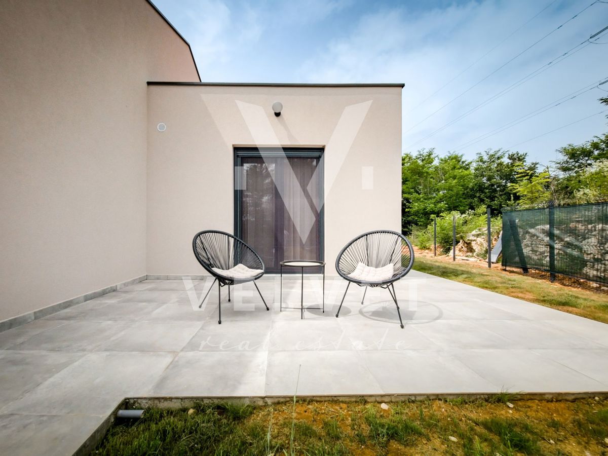 Labin, Istria, casa di nuova costruzione con piscina