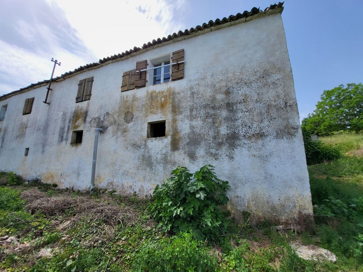 Casa istriana con vista su Montona