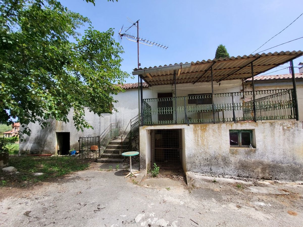 Casa istriana con vista su Montona