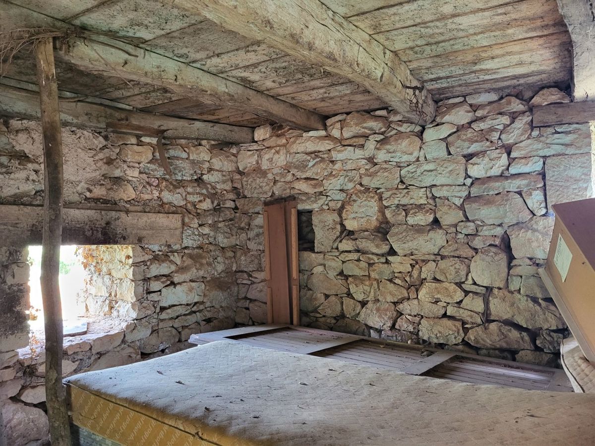 Casa istriana con vista su Montona