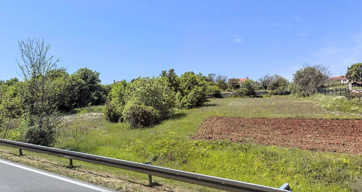 Terreno Tinjan, 4.168m2