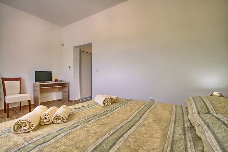 Casa con piscina e campo da minigolf, nei dintorni di Svetvinčent