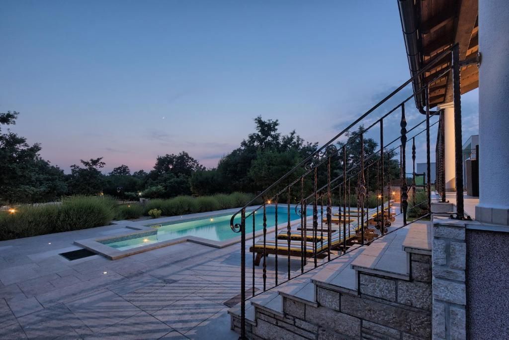 Casa con piscina e campo da minigolf, nei dintorni di Svetvinčent