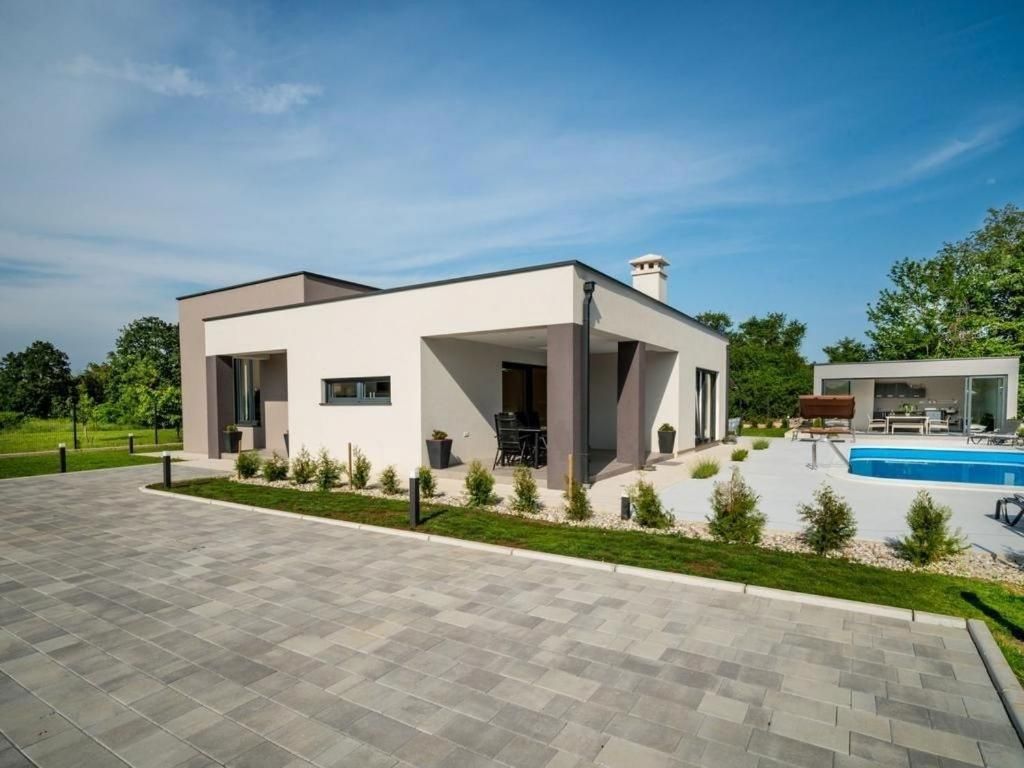 Casa moderna con piscina, dintorni di Labin