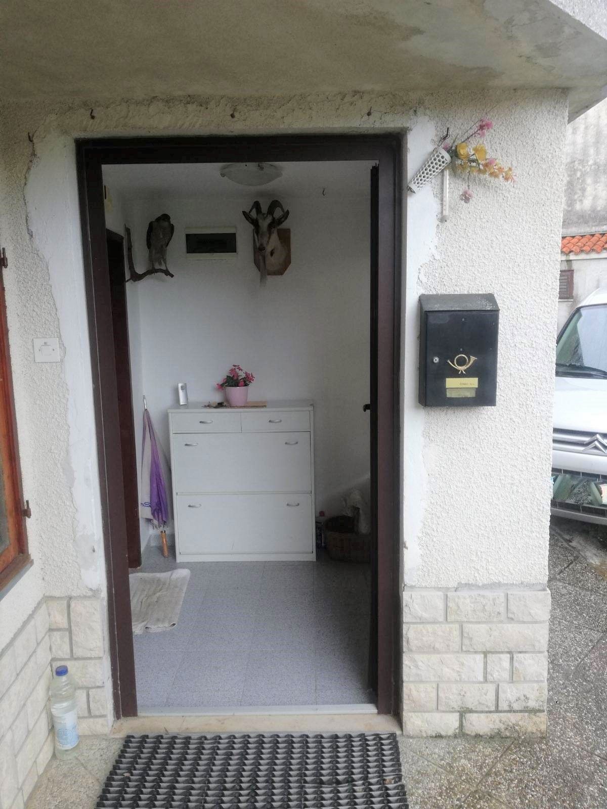 Casa in un insediamento tranquillo, zona più ampia di Pinguente