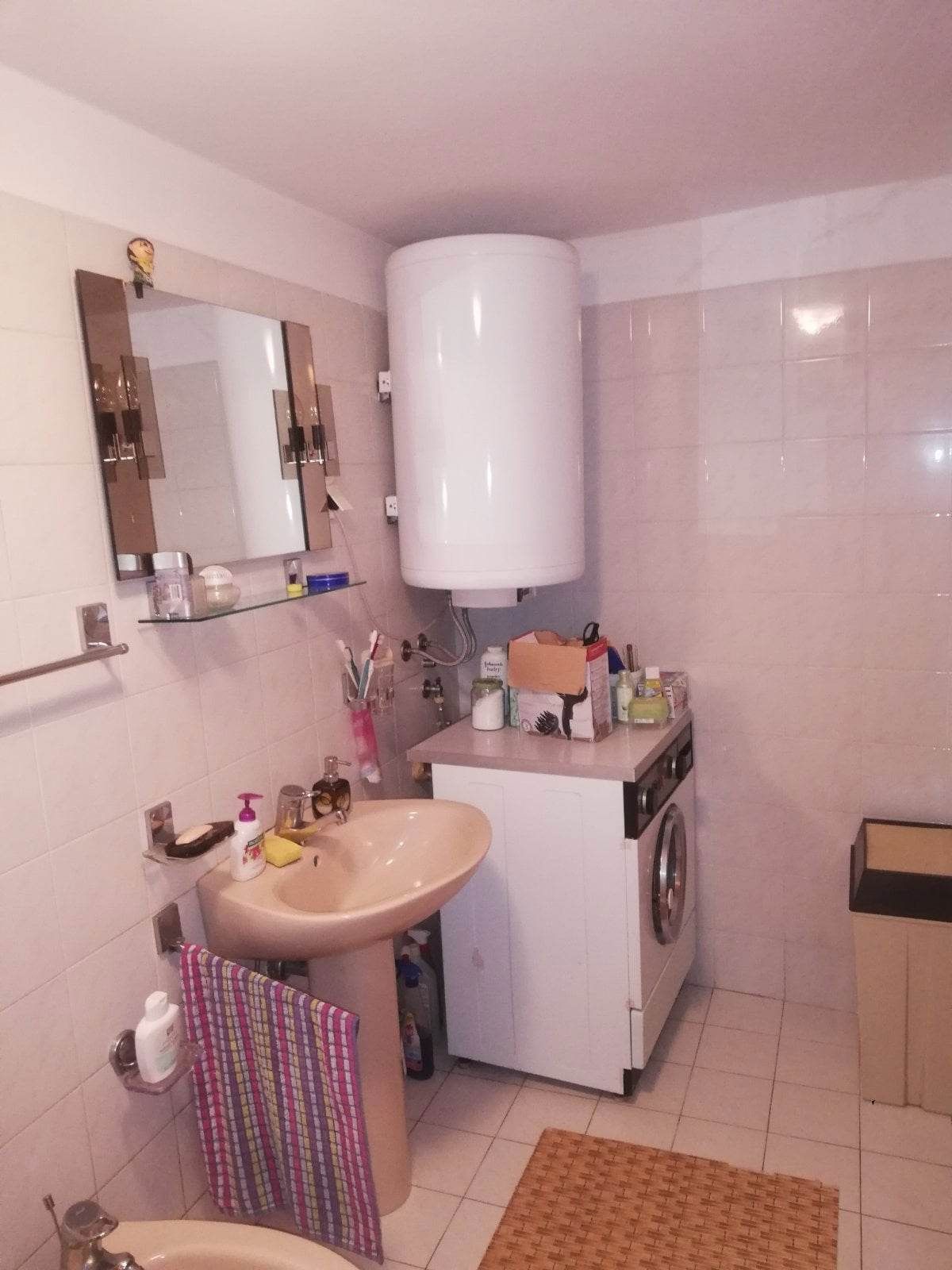 Casa in un insediamento tranquillo, zona più ampia di Pinguente
