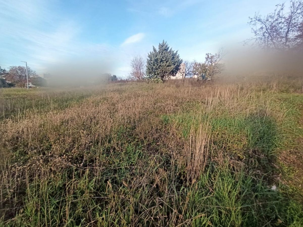 Terreno edificabile con vista mare, vicino a Dignano