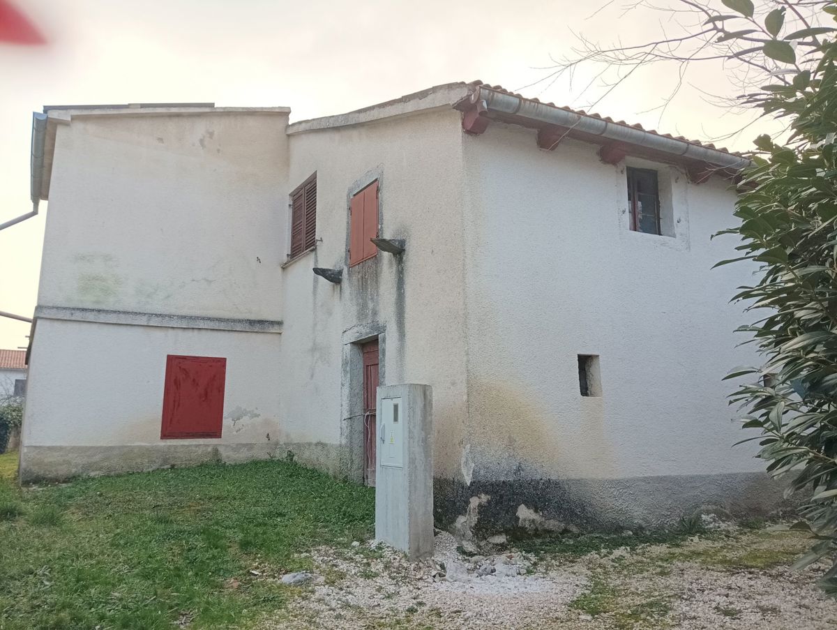 Casa in pietra per l'adattamento