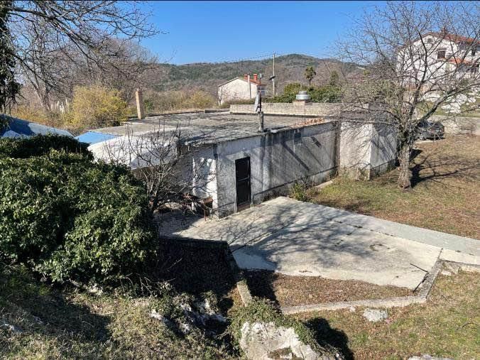 Iniziata la costruzione di una villa con piscina, Lupoglav