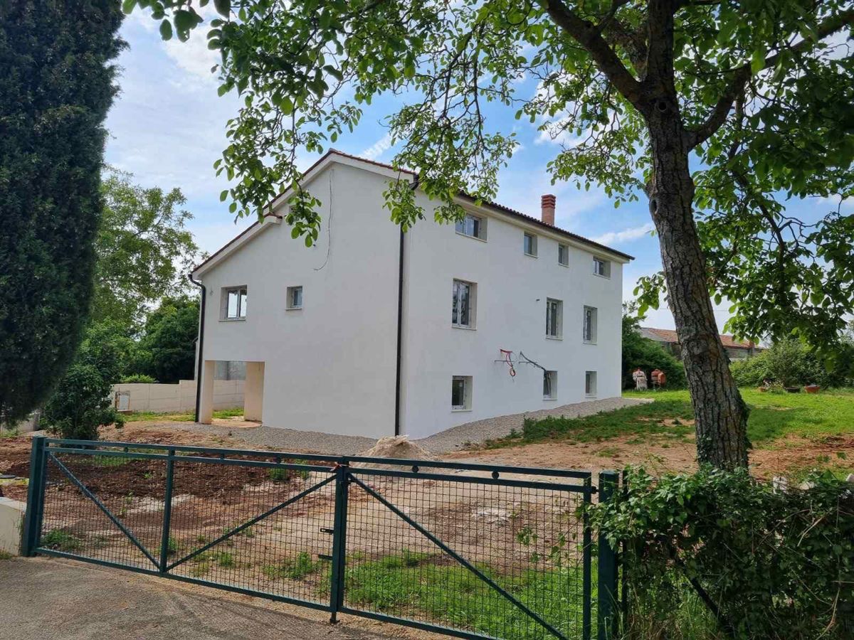 Casa Žminj, 300m2