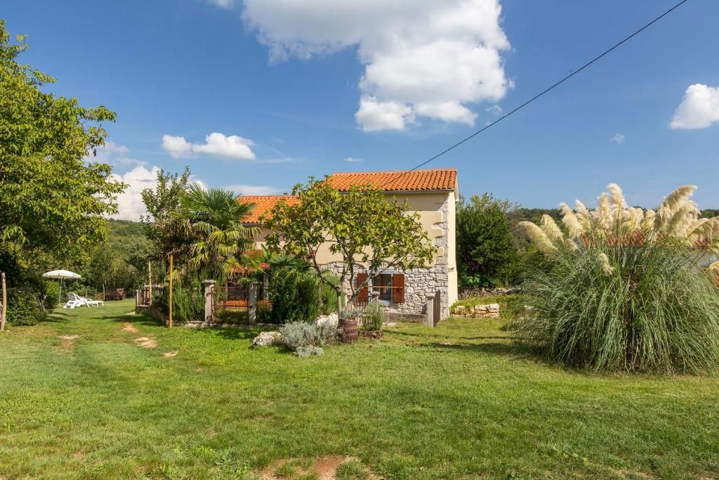 Casa affascinante in una posizione tranquilla, vicino a Labin