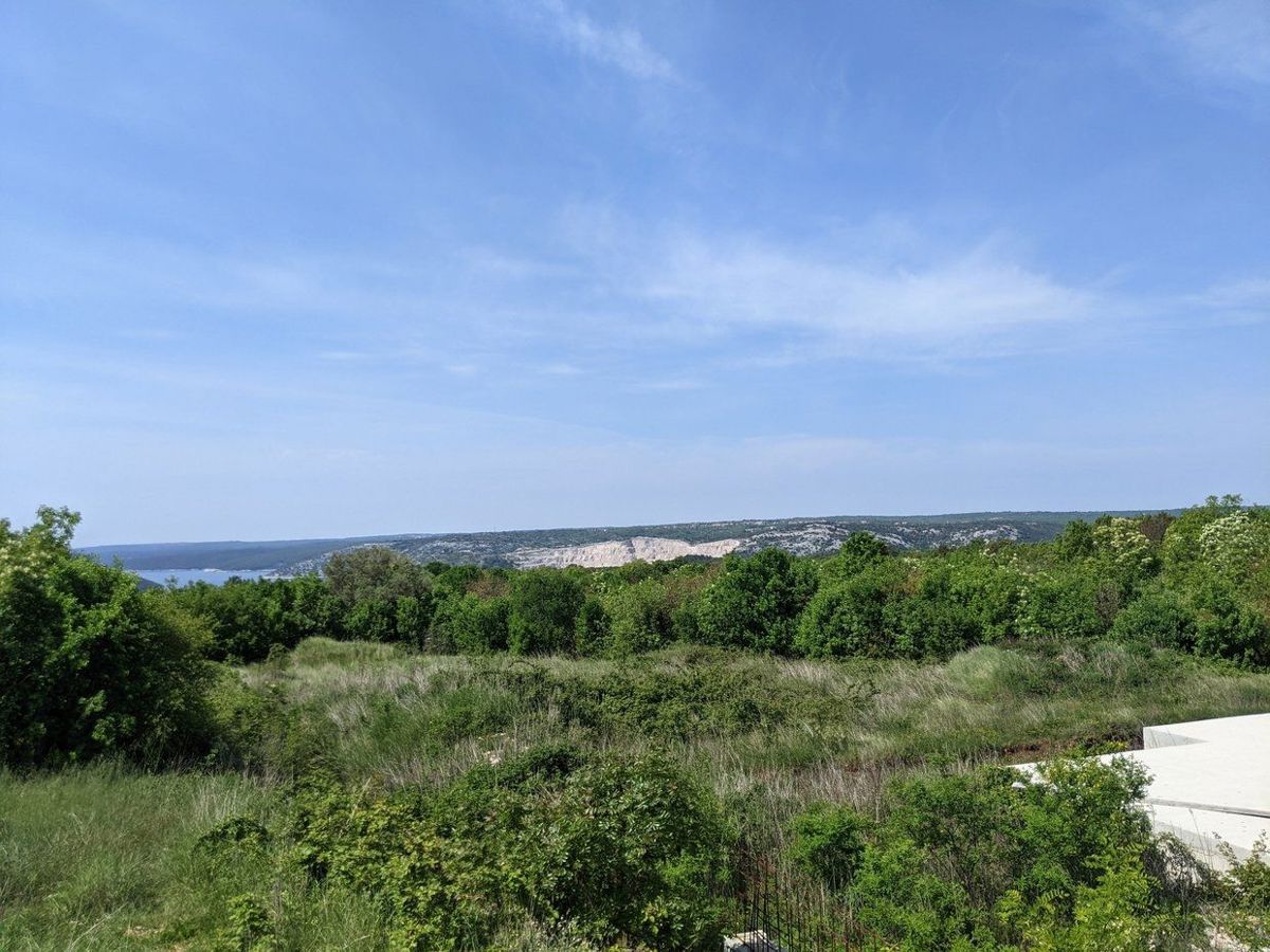 Labin, terreno con licenza edilizia, vista mare