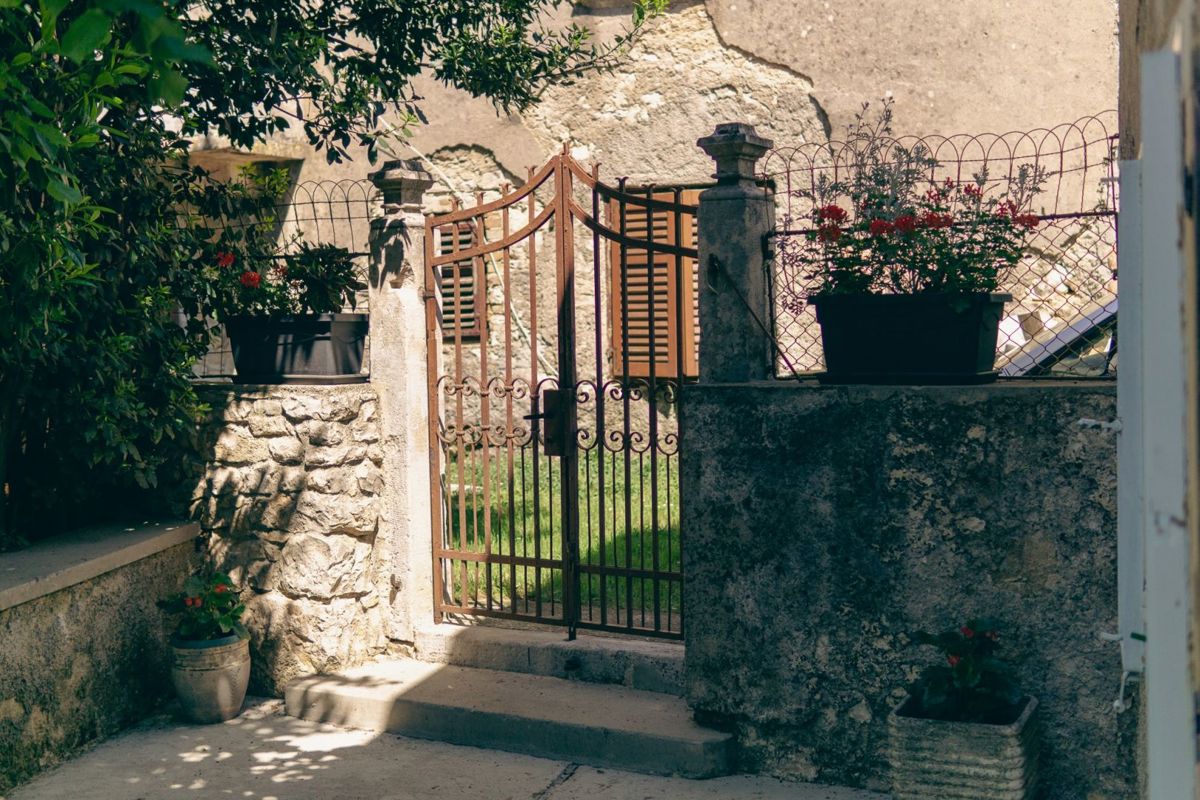 Bella casa istriana in un ambiente tranquillo