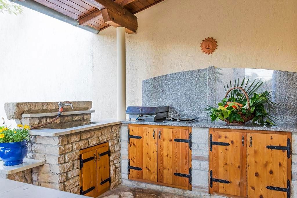Casa vacanze in pietra ristrutturata, Šišan