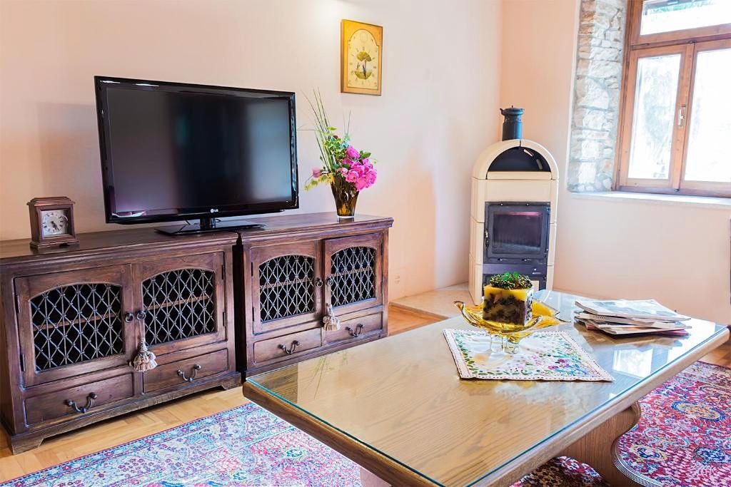Casa vacanze in pietra ristrutturata, Šišan
