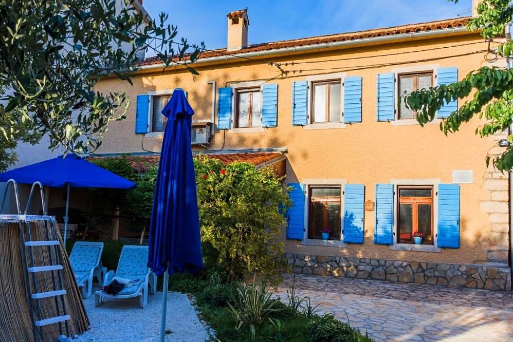 Casa vacanze in pietra ristrutturata, Šišan